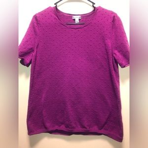 Women’s knit shirt sleeve shirt. Brand is Croft and Barrow. Size Large.